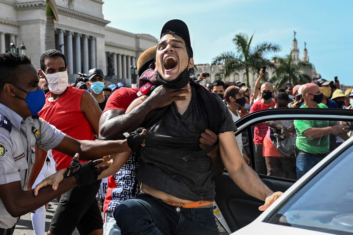 Rare anti-government protests in Cuba