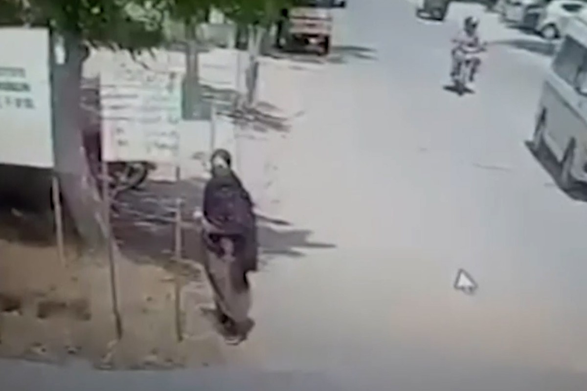 Mother volunteers for suicide attack