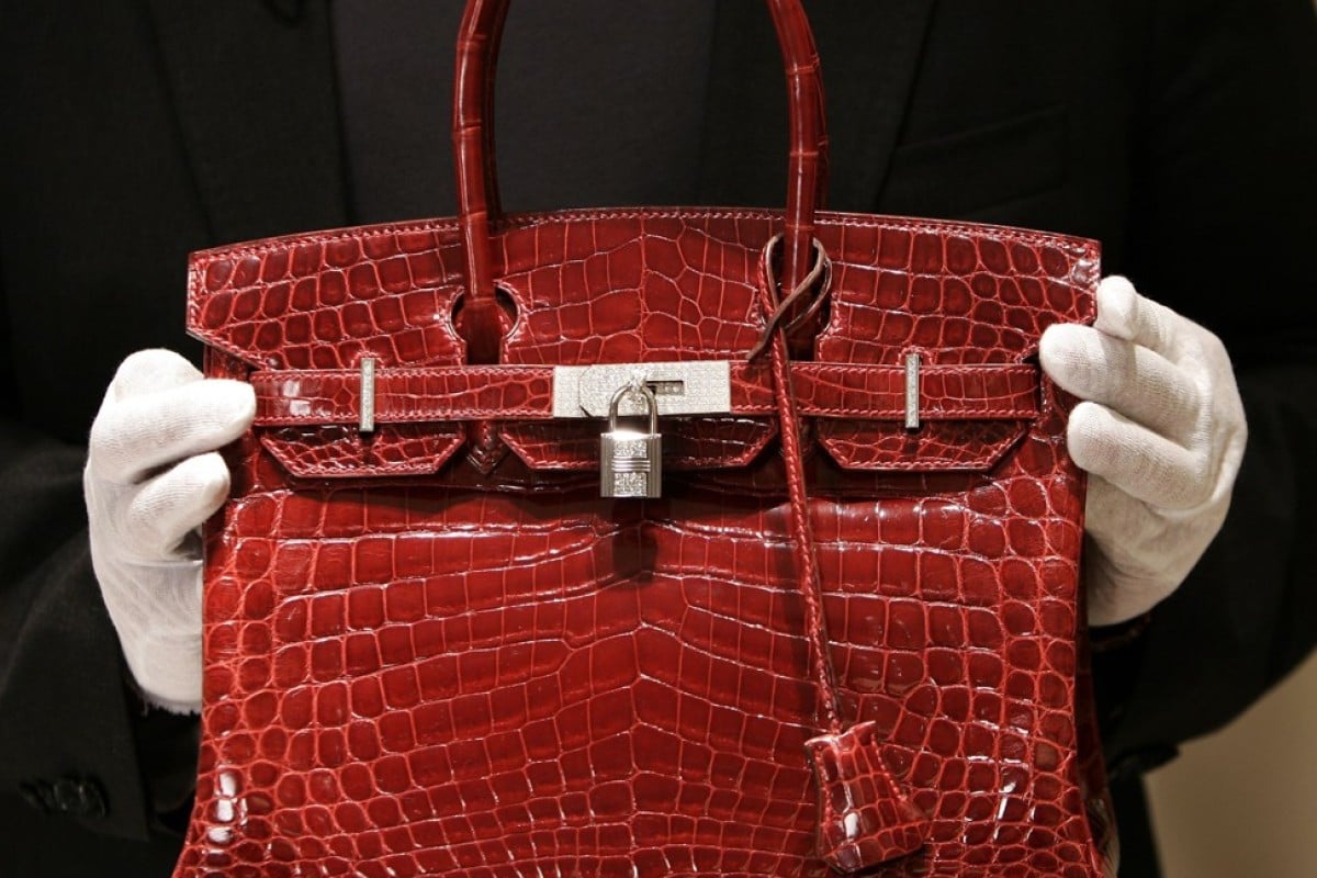 Hermès Birkin bag sells for a record €152,000