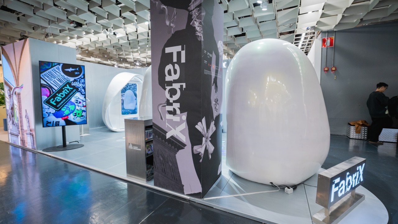 A visionary weaving the future of fashion