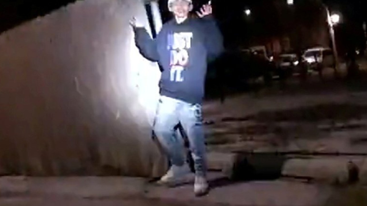 Chicago releases shocking video of police shooting 13-year ...