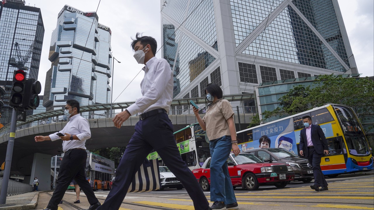 Coronavirus: latest Hong Kong unemployment rate drops to 3.9 per cent, but labour chief warns extended social-distancing curbs could lead to joblessness rising again