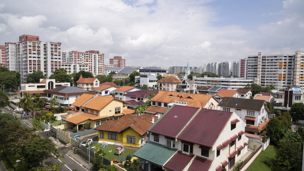 Singapur konut kıtlığı yükselen fiyatları körüklemekle tehdit ediyor