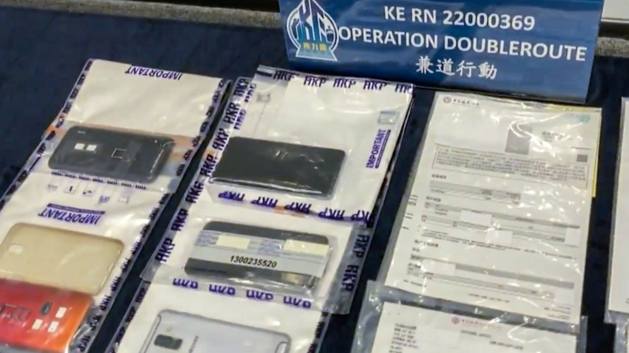 Hong Kong polisi, düzinelerce kurban sahte düşük faizli kredilerle ilgili dolandırıcılıklarda dolandırıldıktan sonra 7 kişiyi tutukladı