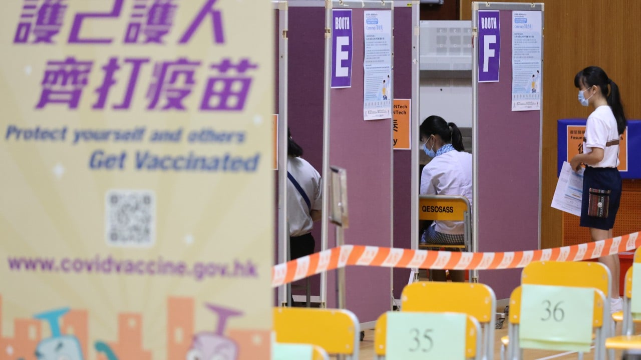 Coronavirus Hong Kong: unvaccinated students allowed to attend graduation events in policy U-turn by education authorities