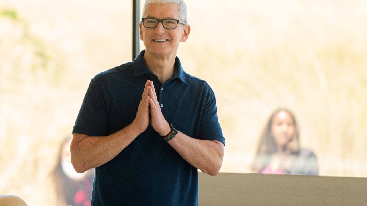 Apple CEO'su Tim Cook, artan jeopolitik gerilimler arasında 'son teknoloji' Çinli yazılım geliştiricileri için sürekli büyüme bekliyor