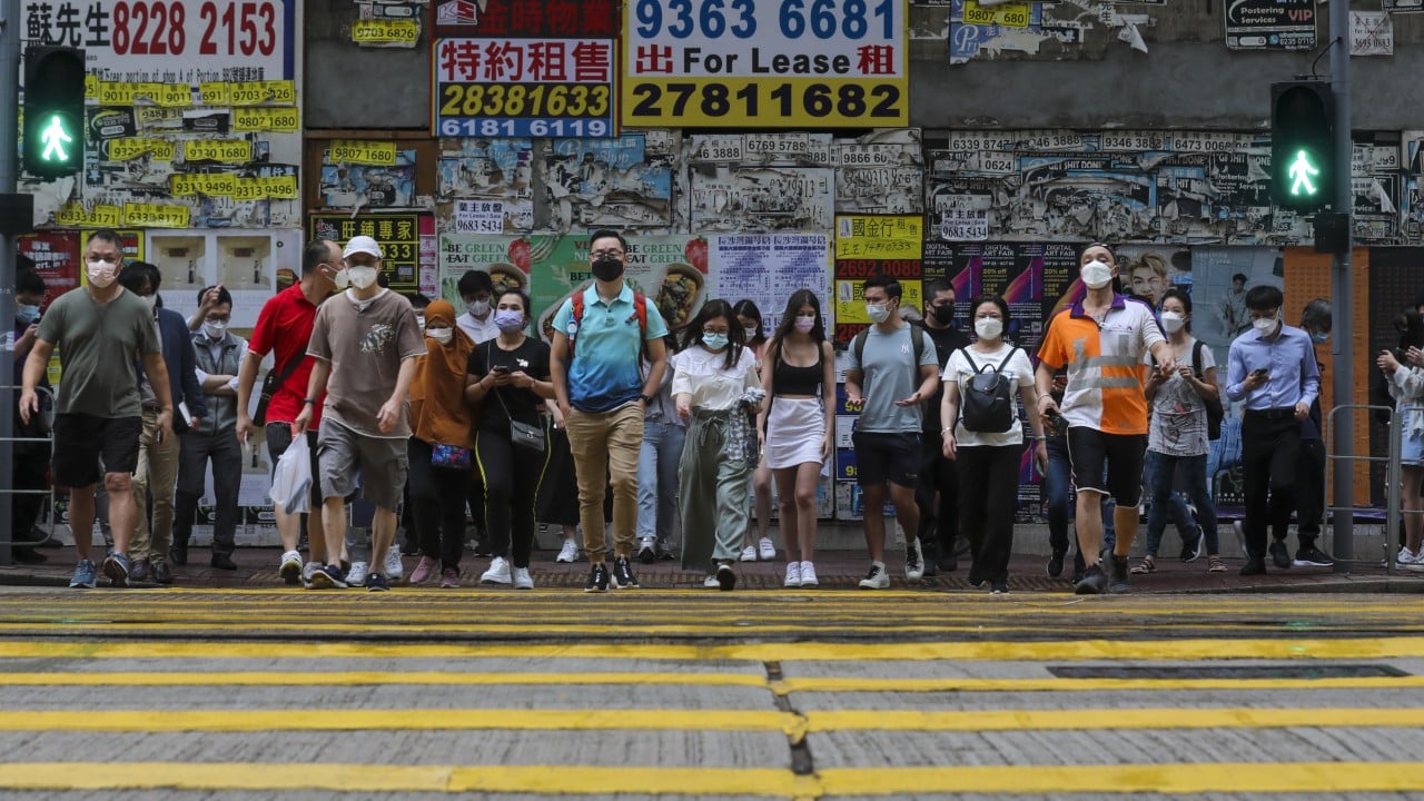 Hong Kong Çalışma Bakanı, Coronavirus: Altıncı dalga Eylül'de gelebilir, ancak daha az etkiyle