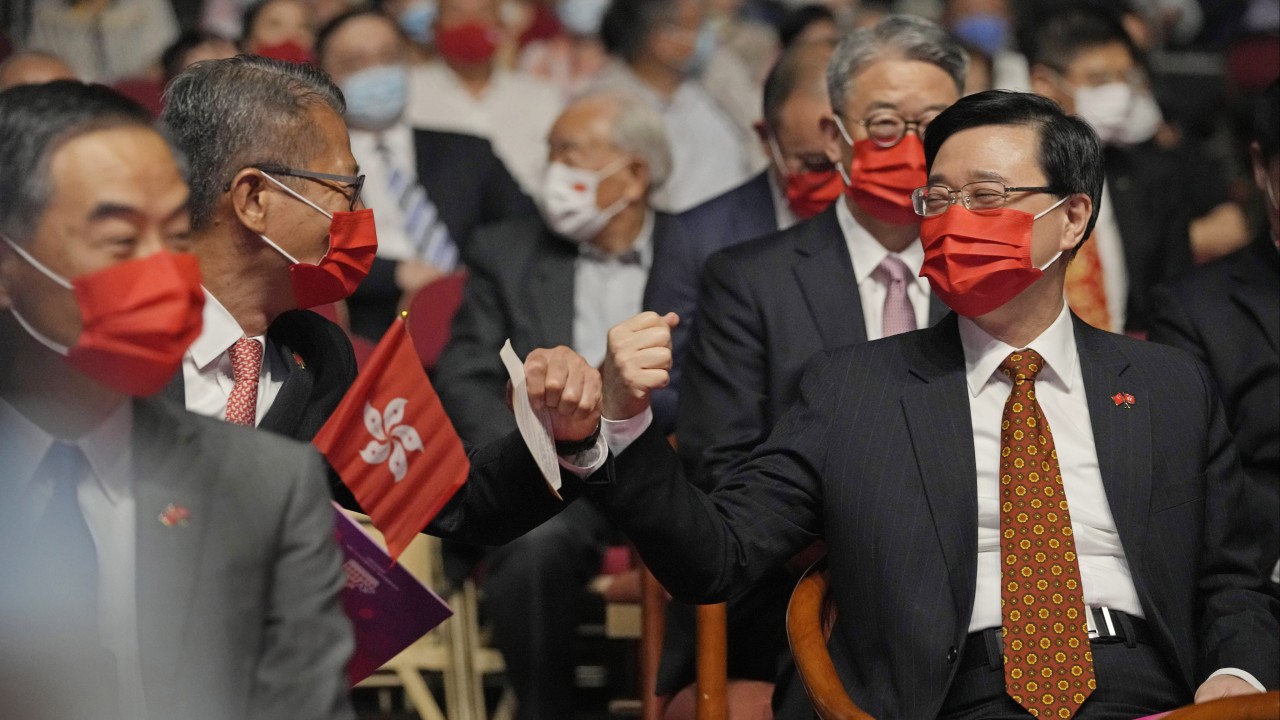 Pekin, Hong Kong İcra Kurulu Başkanı seçilen John Lee'nin kabine kadrosunu onayladı