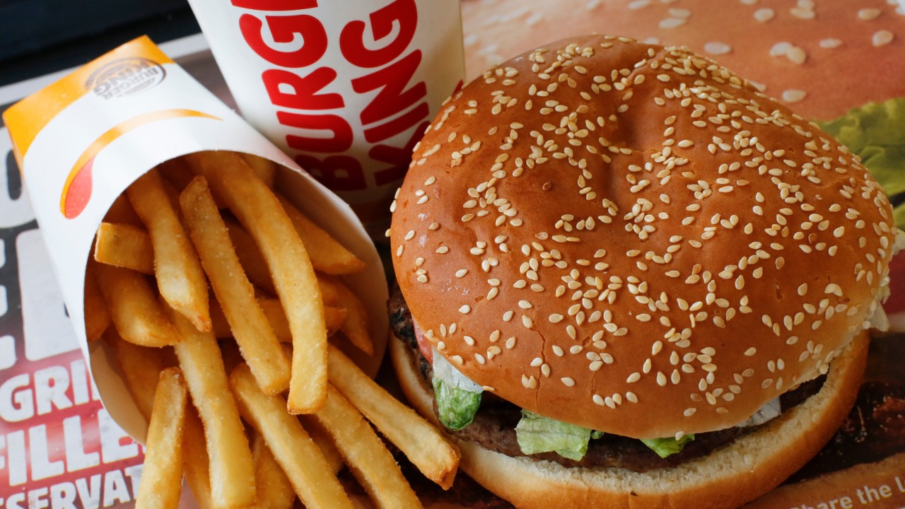 Burger King Japan, patatesleri azaldıktan sonra patates kızartmasını ramenle değiştirdi
