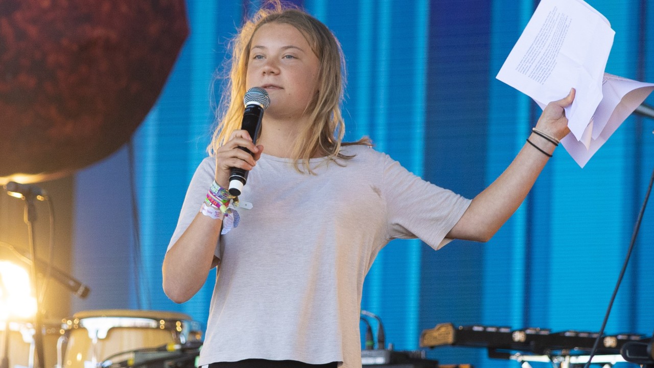 Greta Thunberg, Glastonbury festivalindeki konuşmasında toplumu 'her şeyi düzeltmeye' çağırdı