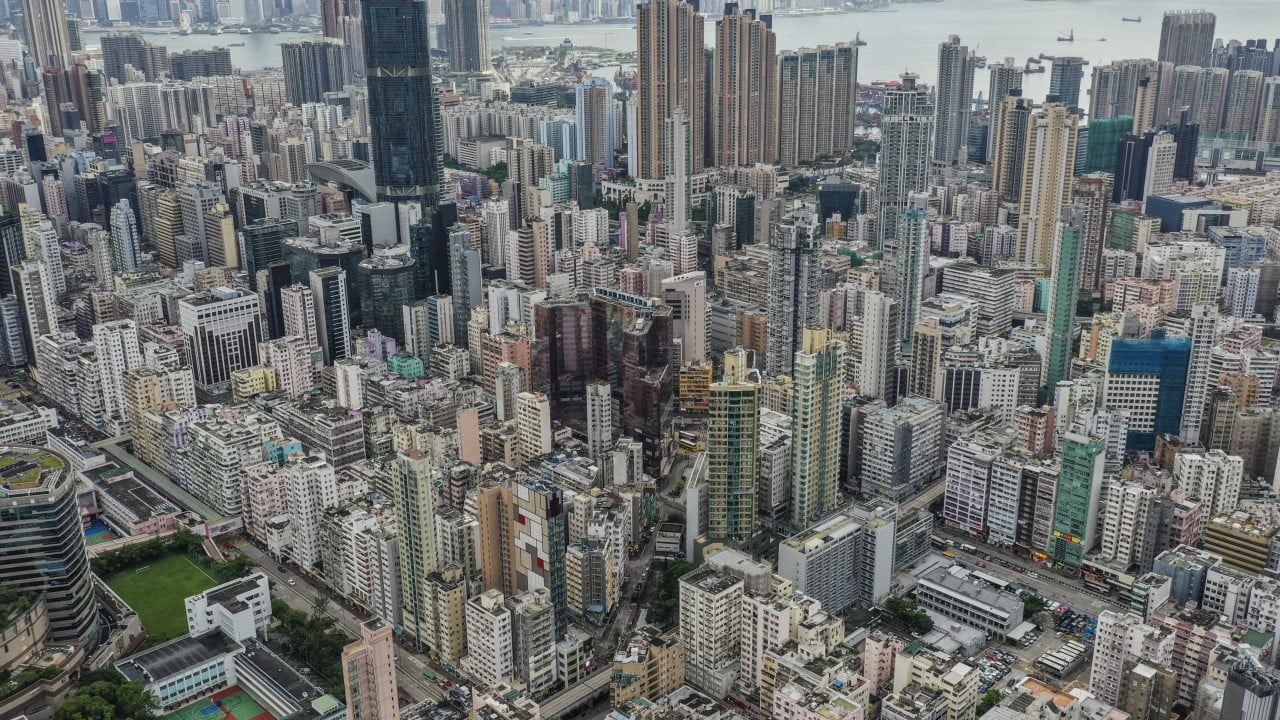 Kentsel Yenileme Kurumu, Hong Kong'un en kalabalık bölgelerinde yeniden geliştirme projeleriyle boğuşacak