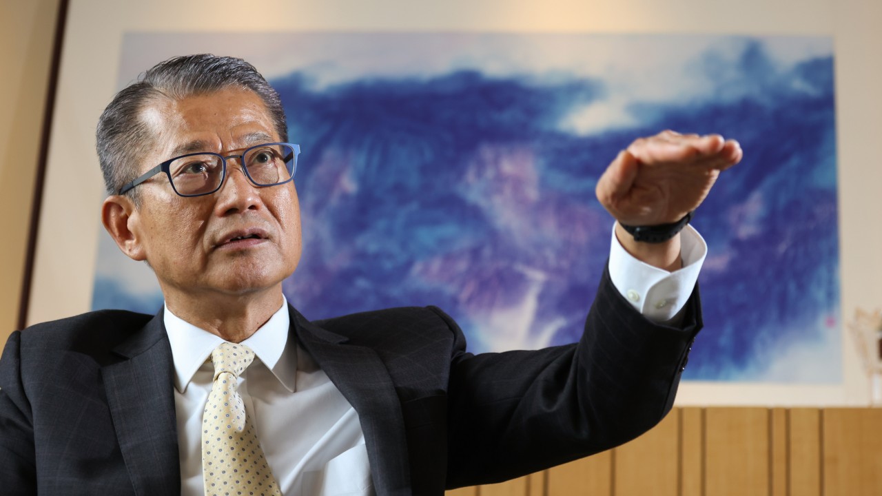 Hong Kong'un finans şefi, yüksek güçlü arazi arzı, konut kuruluşlarının bu hafta toplantı yapacağını söyledi