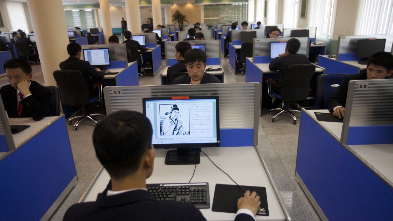 Araştırmacılar, Kuzey Koreli bilgisayar korsanlarının yurtdışında uzaktan çalışmayı güvence altına almak için kripto serbest çalışanları gibi davrandığını söylüyor