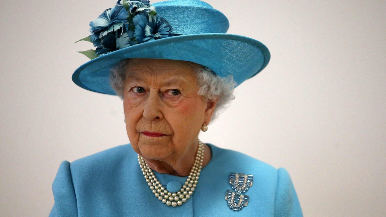 Queen Elizabeth’s fashion sense, the designers who shaped it over 75 years and the royal dress code’s rules