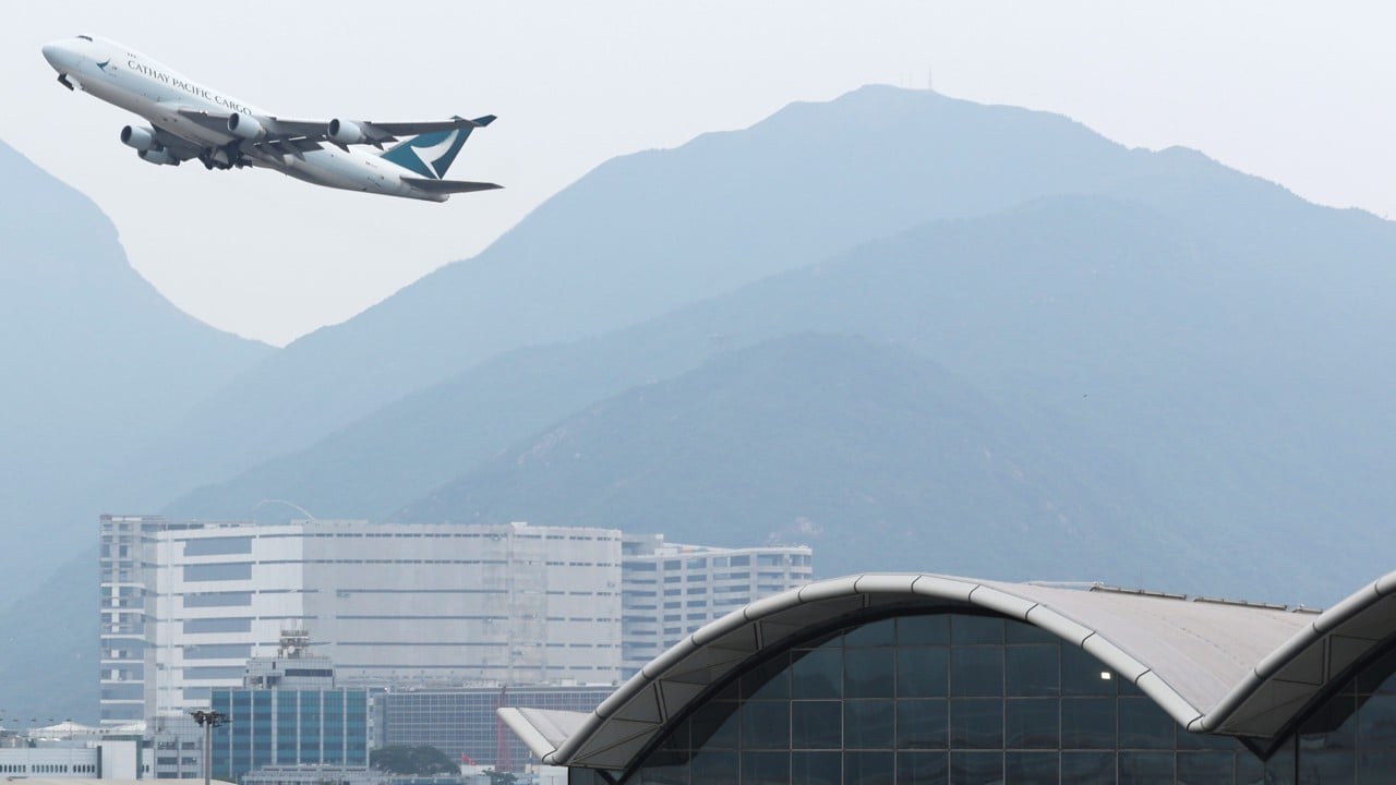 Hong Kong travellers hurry to e-book abroad trips following town announces it will close Covid-19 resort quarantine Cathay Pacific ramps up flights