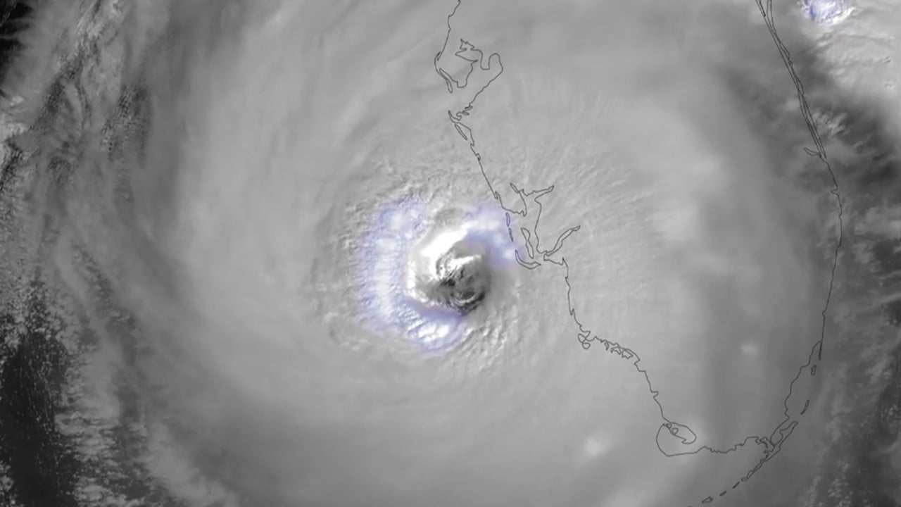 Hurricane Ian pounds Florida as monster Category 4 storm