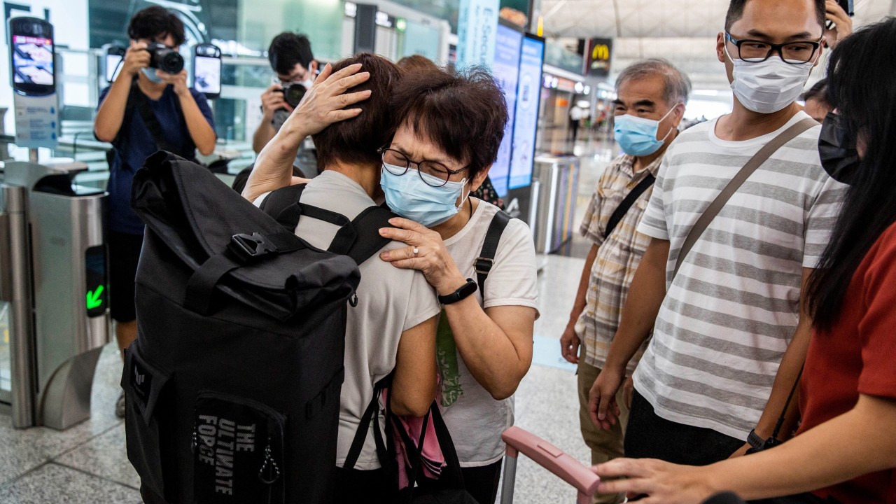 香港的老年人跟随移民的孩子，被迫选择家人而不是朋友——但世代以来都是这样