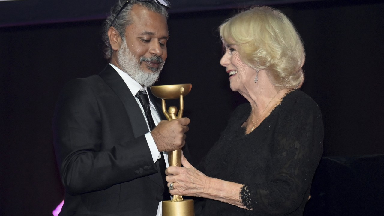 Sri Lanka’s Shehan Karunatilaka wins Booker Prize