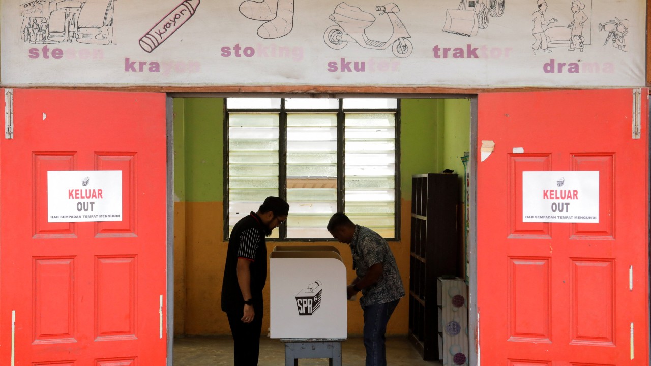Malezya seçimleri 2022: Bağımsızlıktan bu yana en zorlu yarışmada anketler başladı, Umno veya Pakatan Harapan'ın zaferine karar vermede katılım çok önemli
