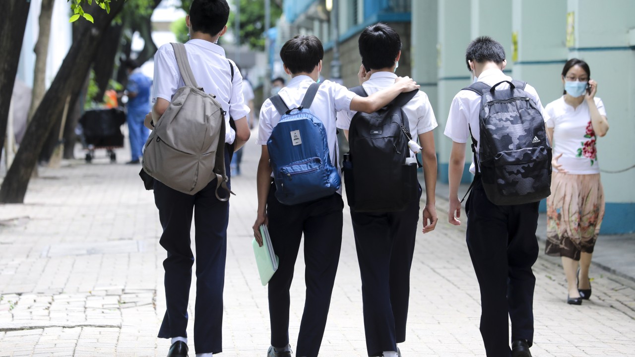 Student departures during academic year ease at some elite Hong Kong schools, but 10 per cent rate persists amid ongoing emigration wave