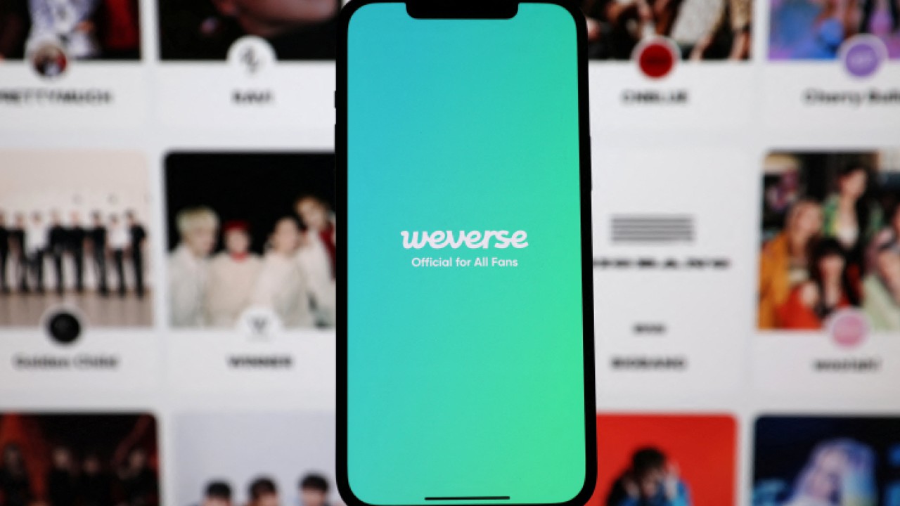 It’s the app where fans of Blackpink, BTS and other musical acts buy merch, watch videos and interact with their idols: the rise of Weverse