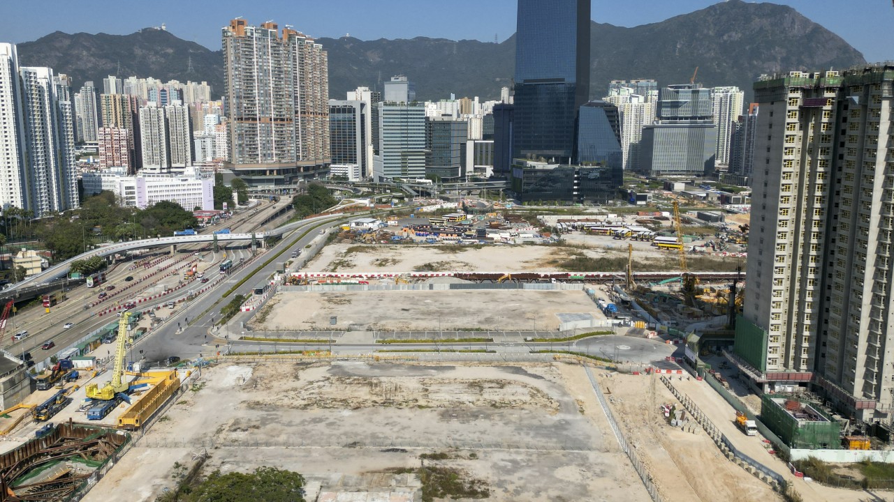 Hong Kong official warns against stirring up conflict over temporary public housing scheme as Kai Tak residents threaten to step up opposition
