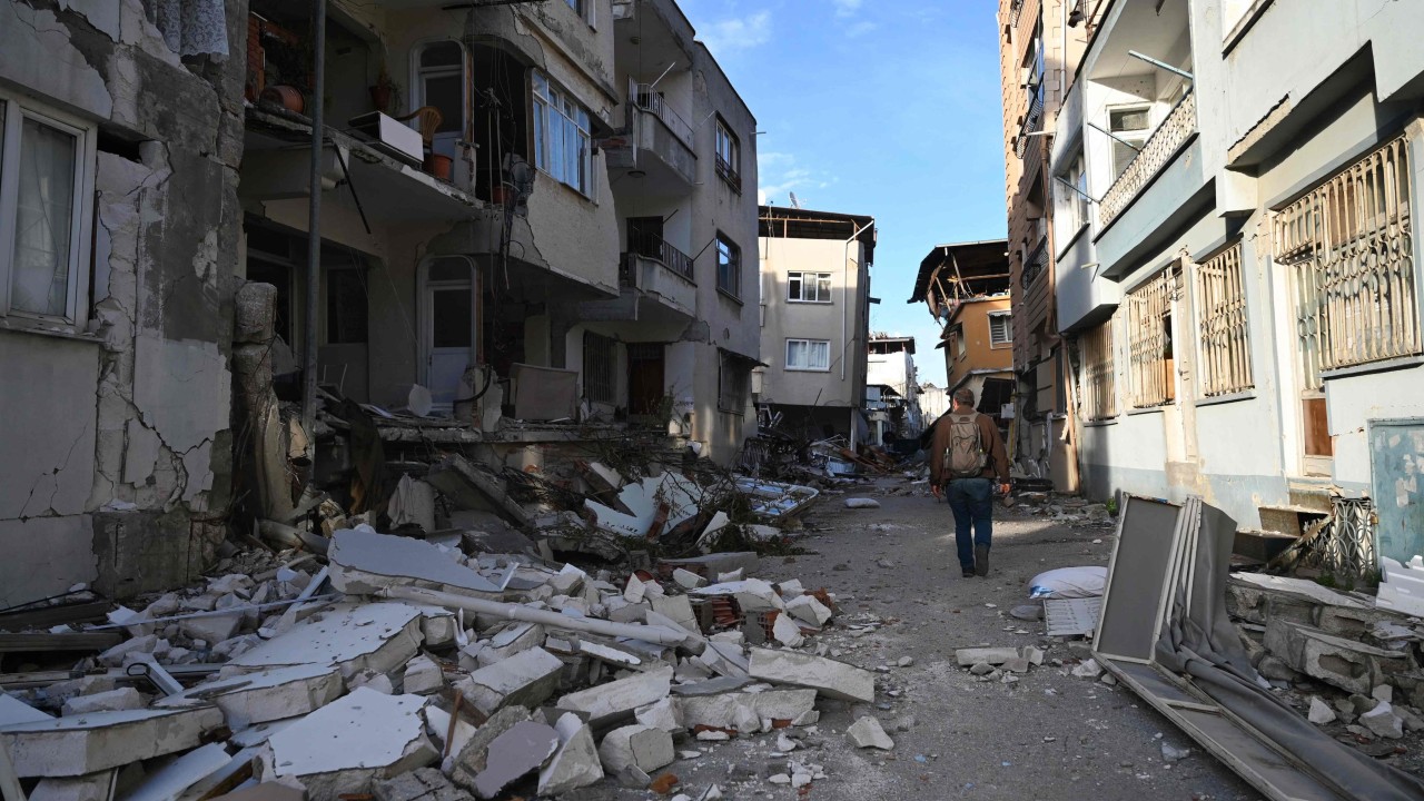 Turkey-Syria quake: Turkey’s death toll tops 48,000 as nation races to build container cities