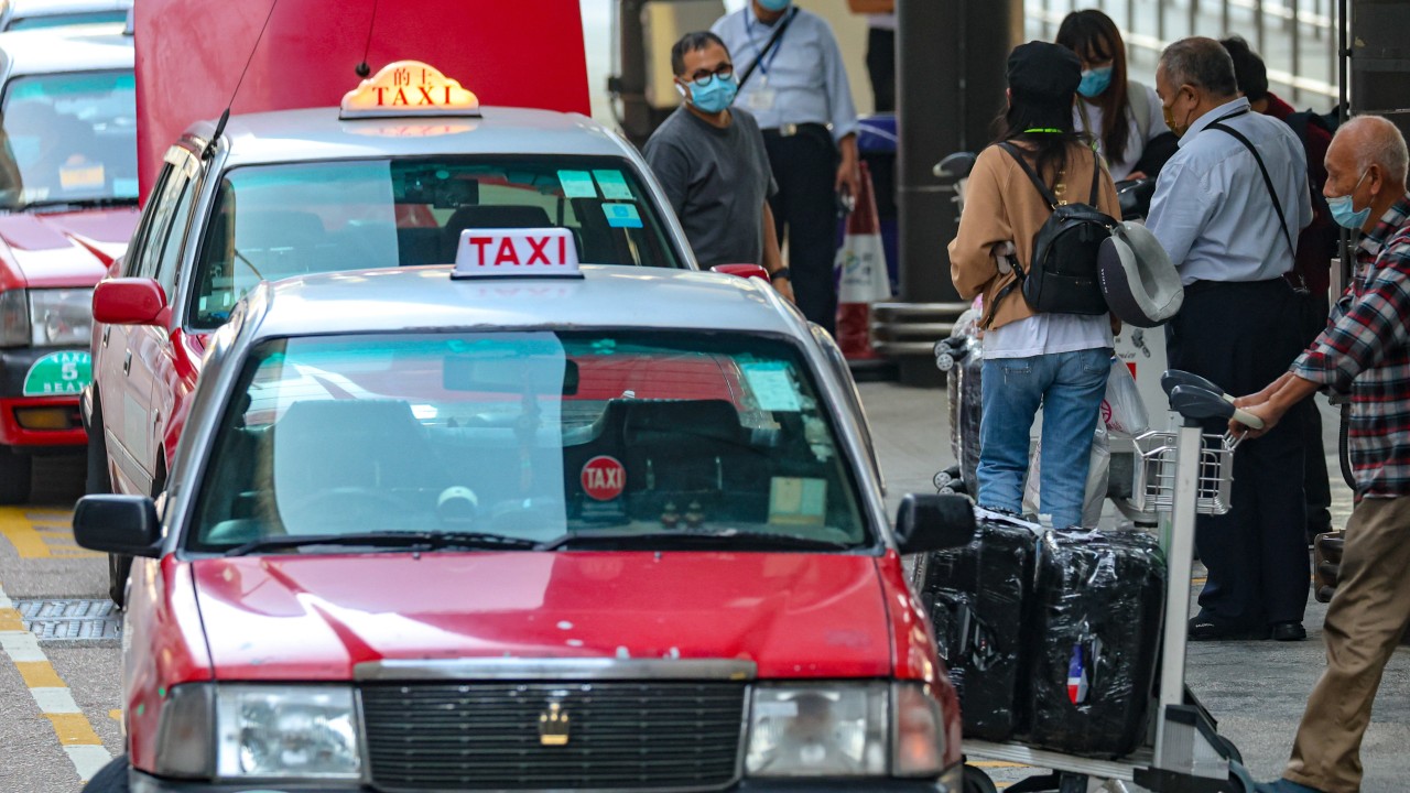 Hong Kong tourist rip-off: British writer reports falling victim to overcharging by taxi driver on trip from airport