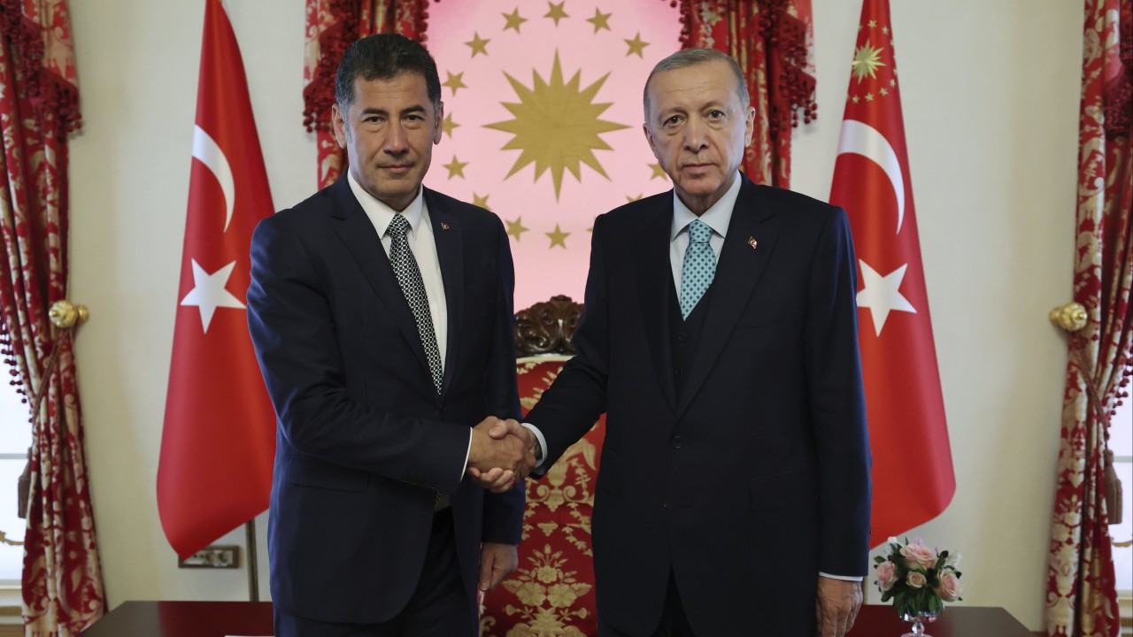 Türk lider Erdoğan, 28 Mayıs'taki ikinci tur seçimlerinde üçüncü sıradaki rakibinin desteğini kazandı