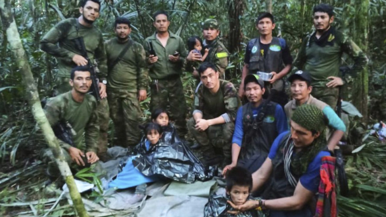 Kolombiya ormanlarında haftalarca kaybolan 4 çocuk, uçak kazasında sağ bulundu
