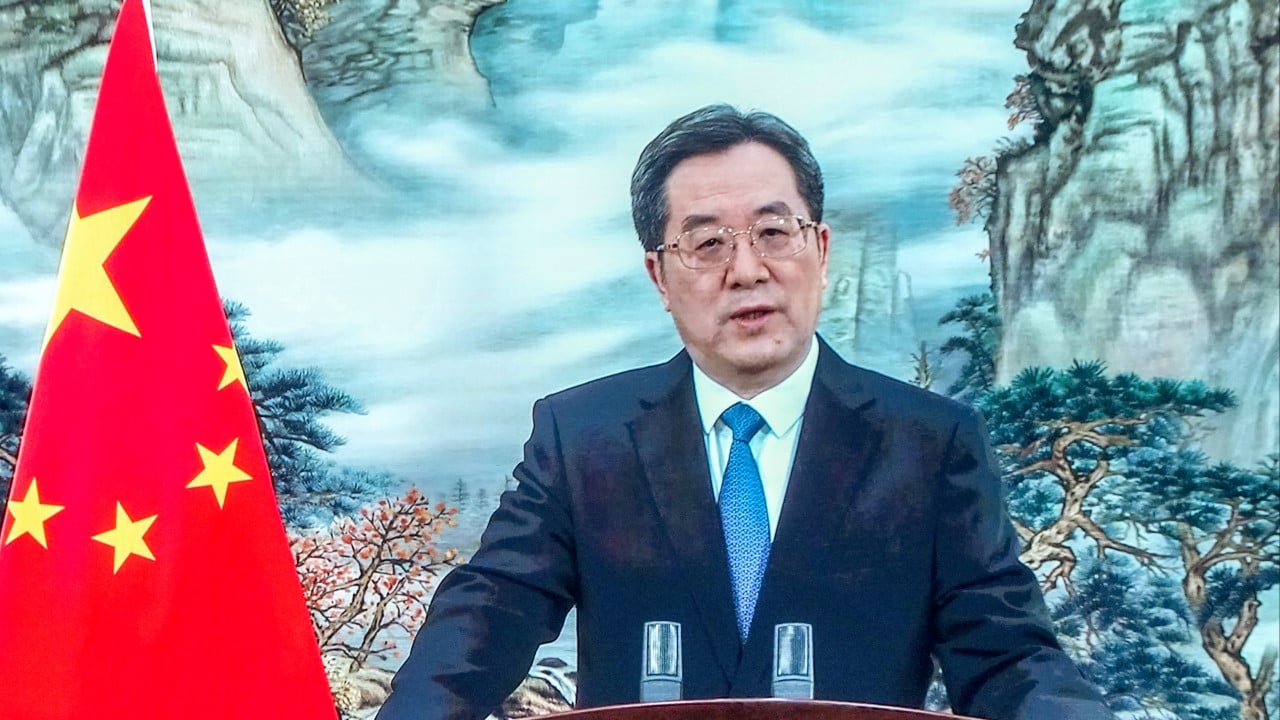 中国的丁薛祥强调在共产党新的香港事务机构中的领导作用