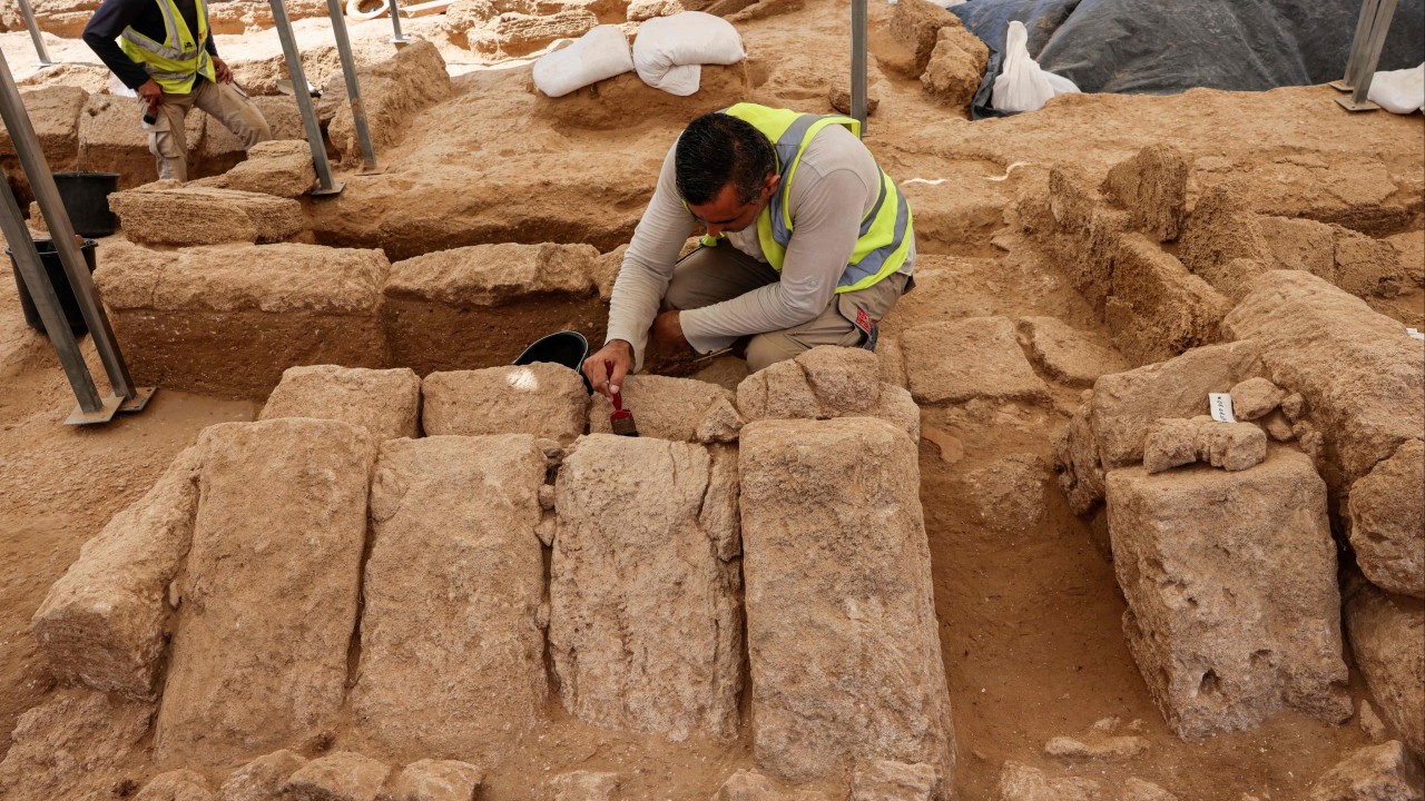 Archaeologists unearth largest cemetery ever discovered in Gaza and find rare sarcophagi