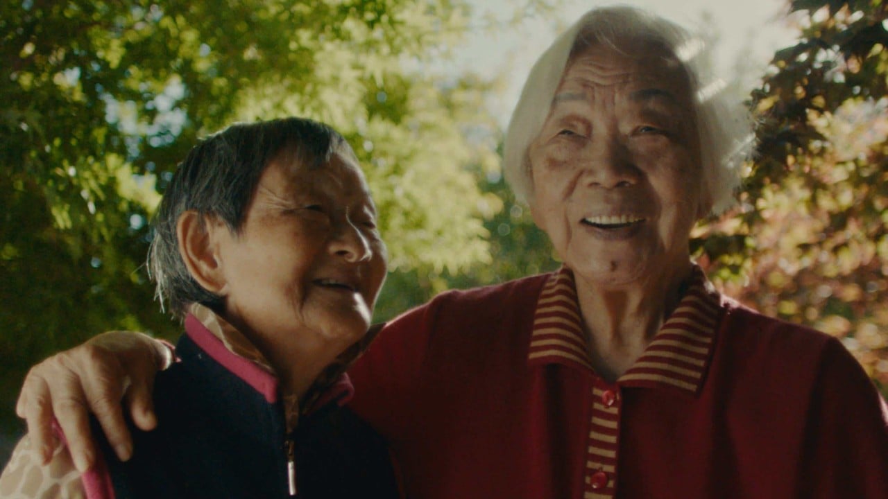 台湾出生的婆婆们在出演王亮的纪录片短片《外婆》和《奶奶》后将前往奥斯卡颁奖典礼。这是他们的孙子