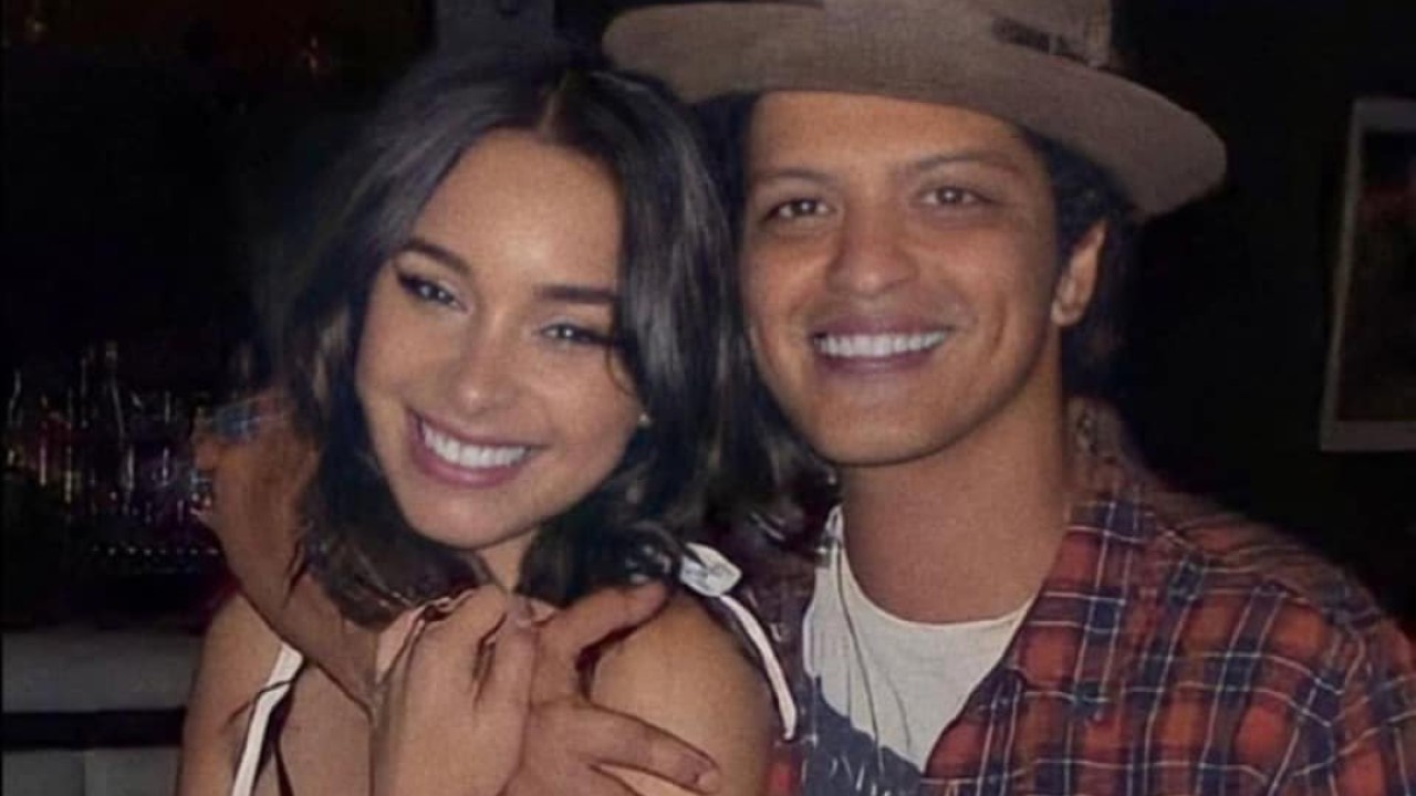 Who is Bruno Mars’ on-off girlfriend of 13 years, Jessica Caban? The ‘24K Magic’ singer’s partner modelled for Jennifer Lopez, starred in Jane the Virgin, and launched her own swimwear line