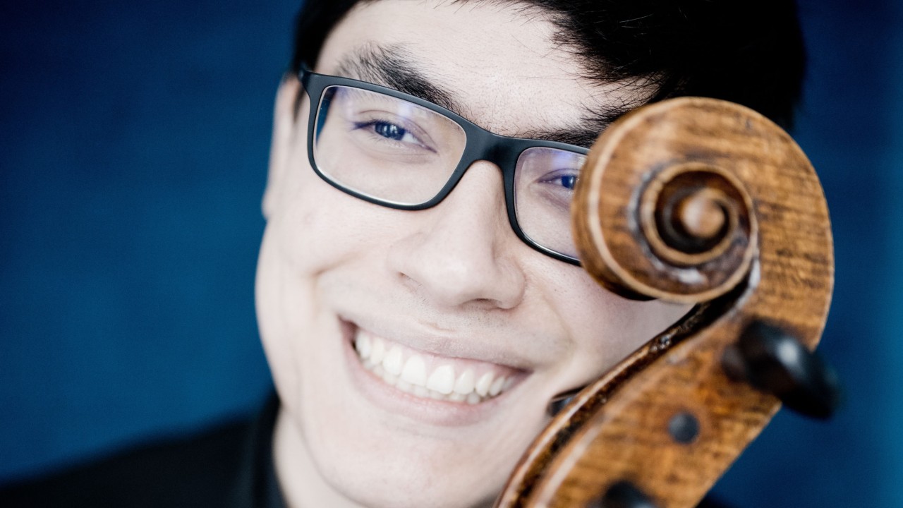 大提琴神童冯兹拉托米尔首次香港亮相，与英国皇家爱乐乐团合作“炫耀”