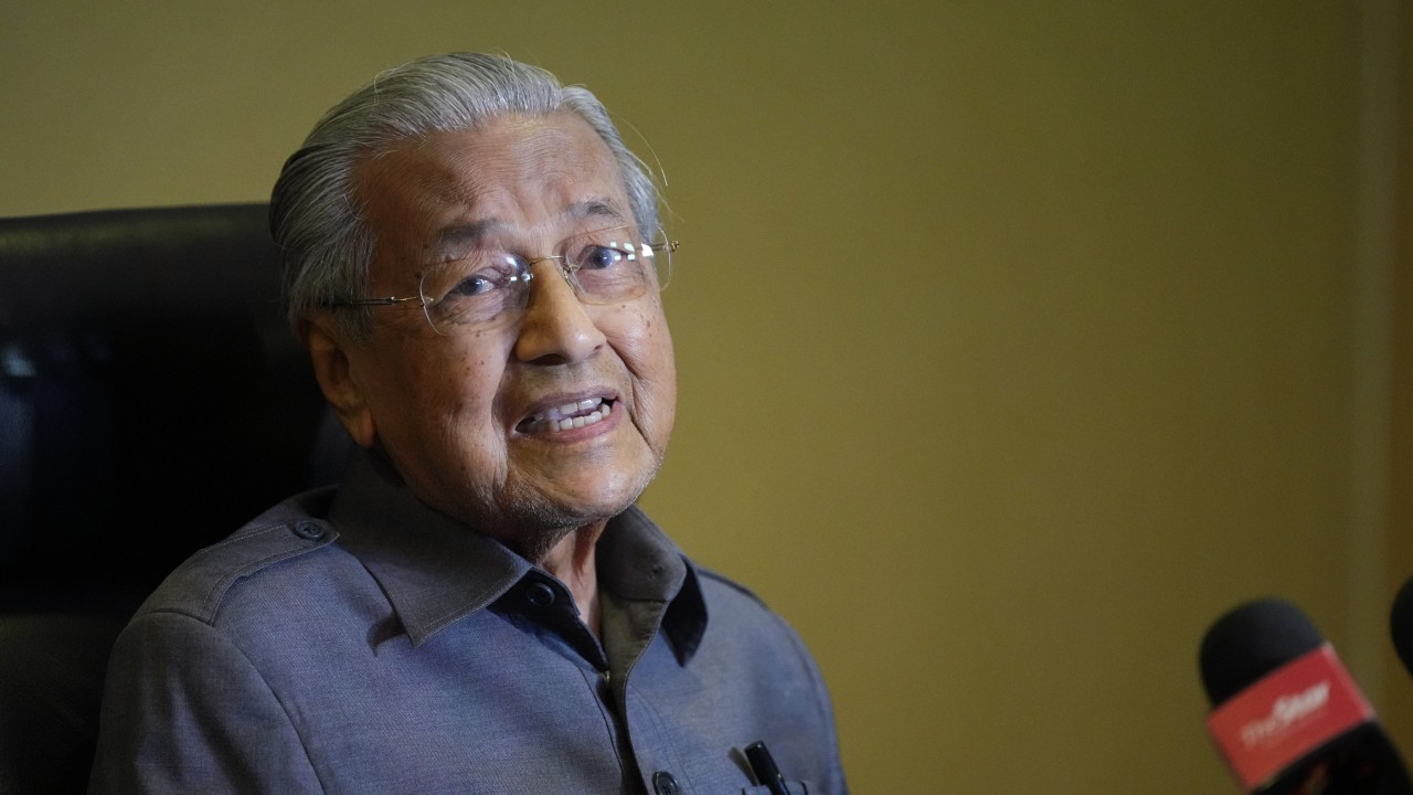 Malaysia’s Mahathir Mohamad challenges anti-corruption authorities to prove alleged abuse of power