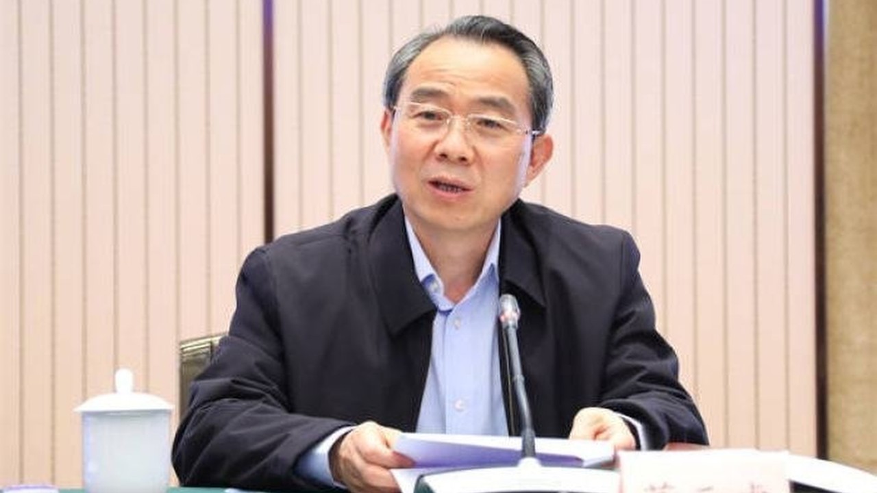 中国西藏前宣传部长被指控腐败