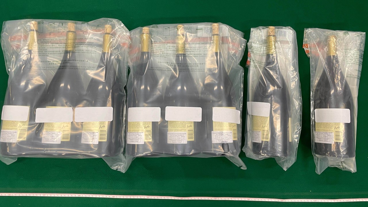 Hong Kong customs arrests 2 suspected drug traffickers, seizes HK$12 million in liquid cocaine at four-star hotel
