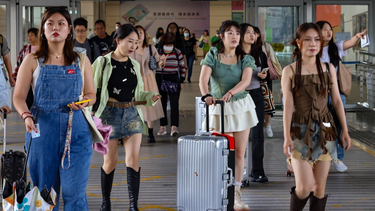 Hong Kong welcomes 43,000 mainland Chinese visitors on first day of ‘golden week’ break