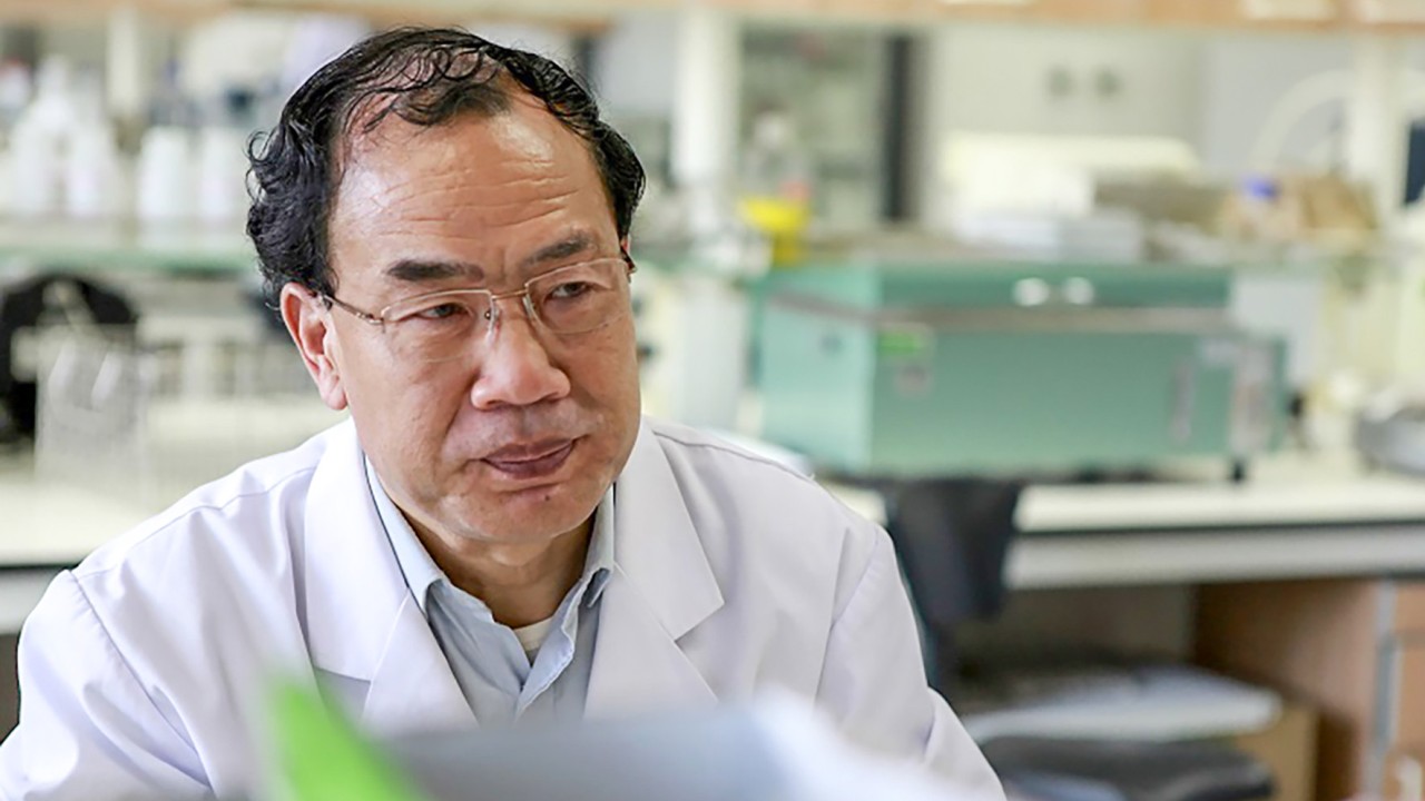 Chinese scientist who first shared Covid-19 genome data sparks sympathy after lab closure battle image
