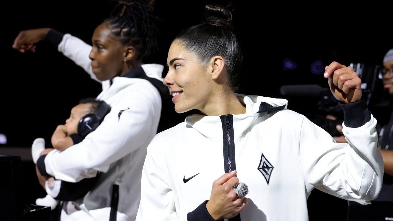 Meet WNBA superstar and Skims model Kelsey Plum: the athlete broke the internet twice in 2 days with her daring Alexander Wang micro vest and Kim Kardashian partnership, and she’s about to be divorced