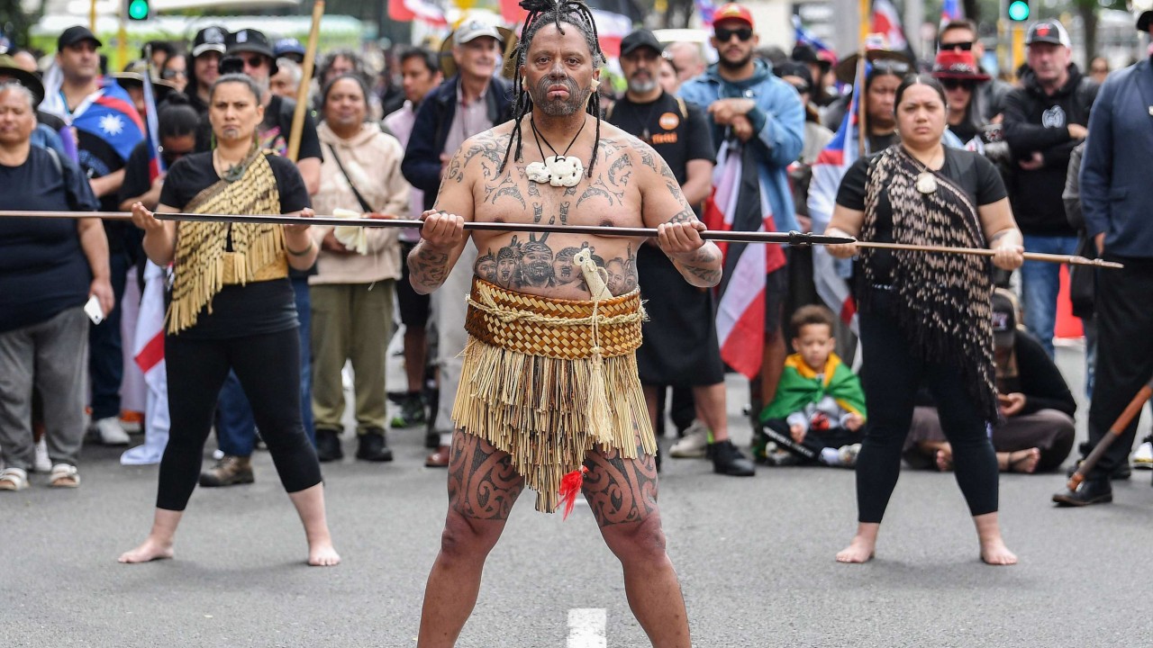 Tens of thousands of Maori march on New Zealand’s parliament