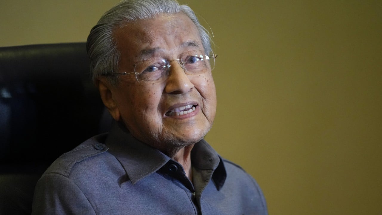 Malaysia’s Mahathir hits out at Chinese signboards in shopping centres: ‘I felt I was in China’