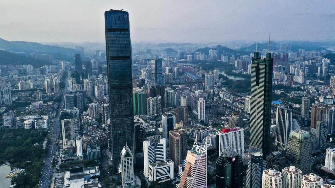Hong Kong, Guangdong firms sign trade deals worth 100 billion yuan