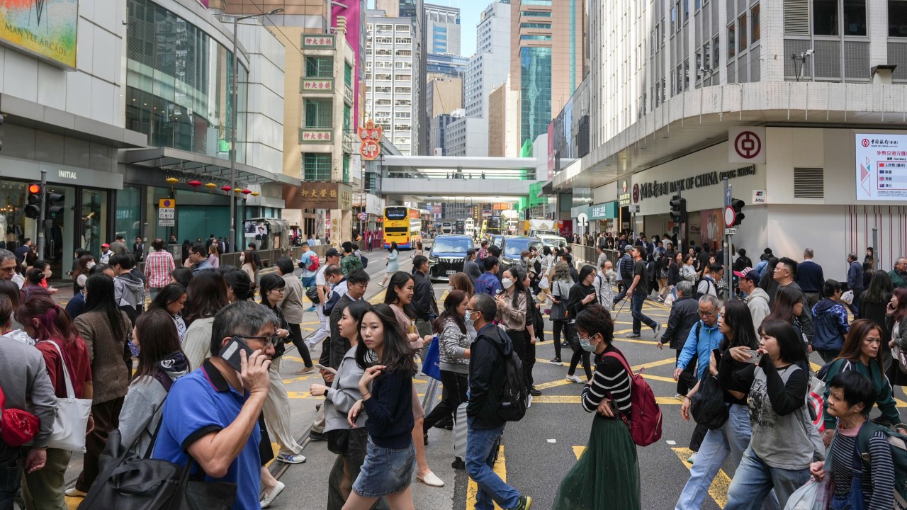 Cantonese, English use in Hong Kong schools ‘biggest problem’ for new migrants