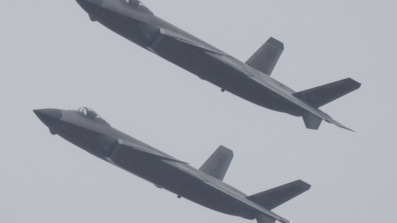 J-20S vs F-22: how drones flip the battle of mighty stealth fighters