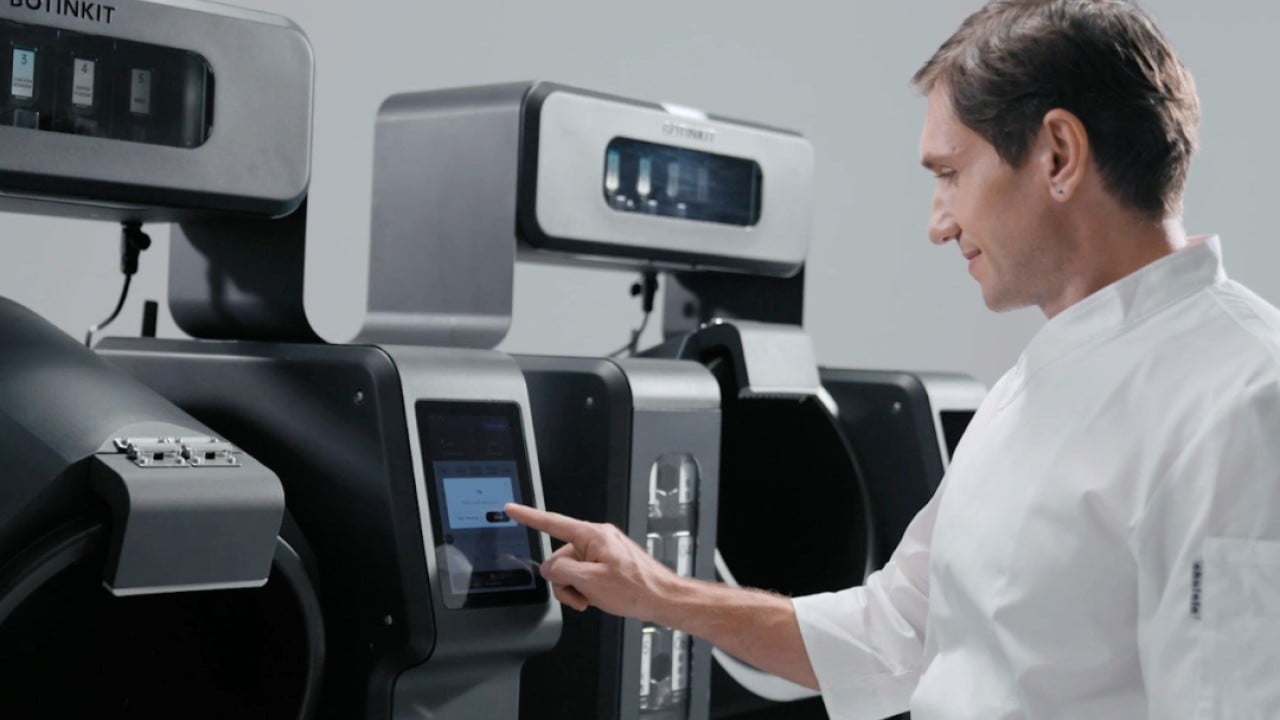Chinese start-up touts robot chefs, AI as the future of restaurant kitchens