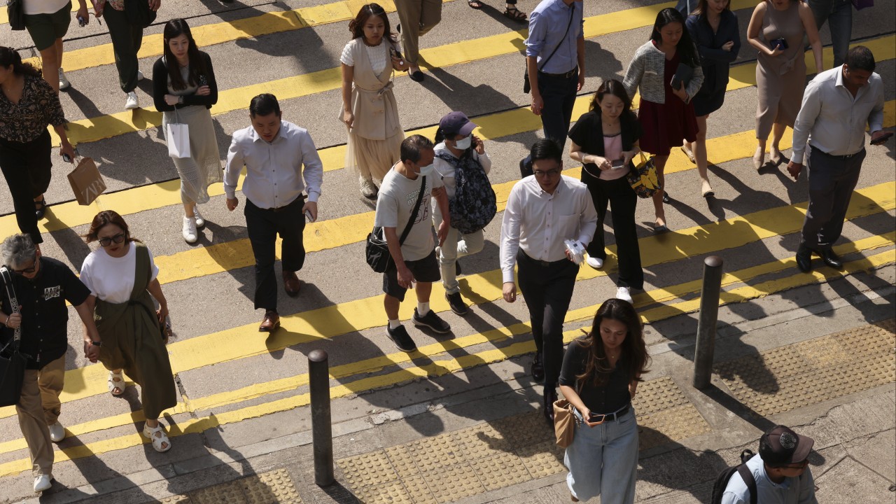 Hongkongers on welfare can build social bonds, job prospects from volunteering: minister