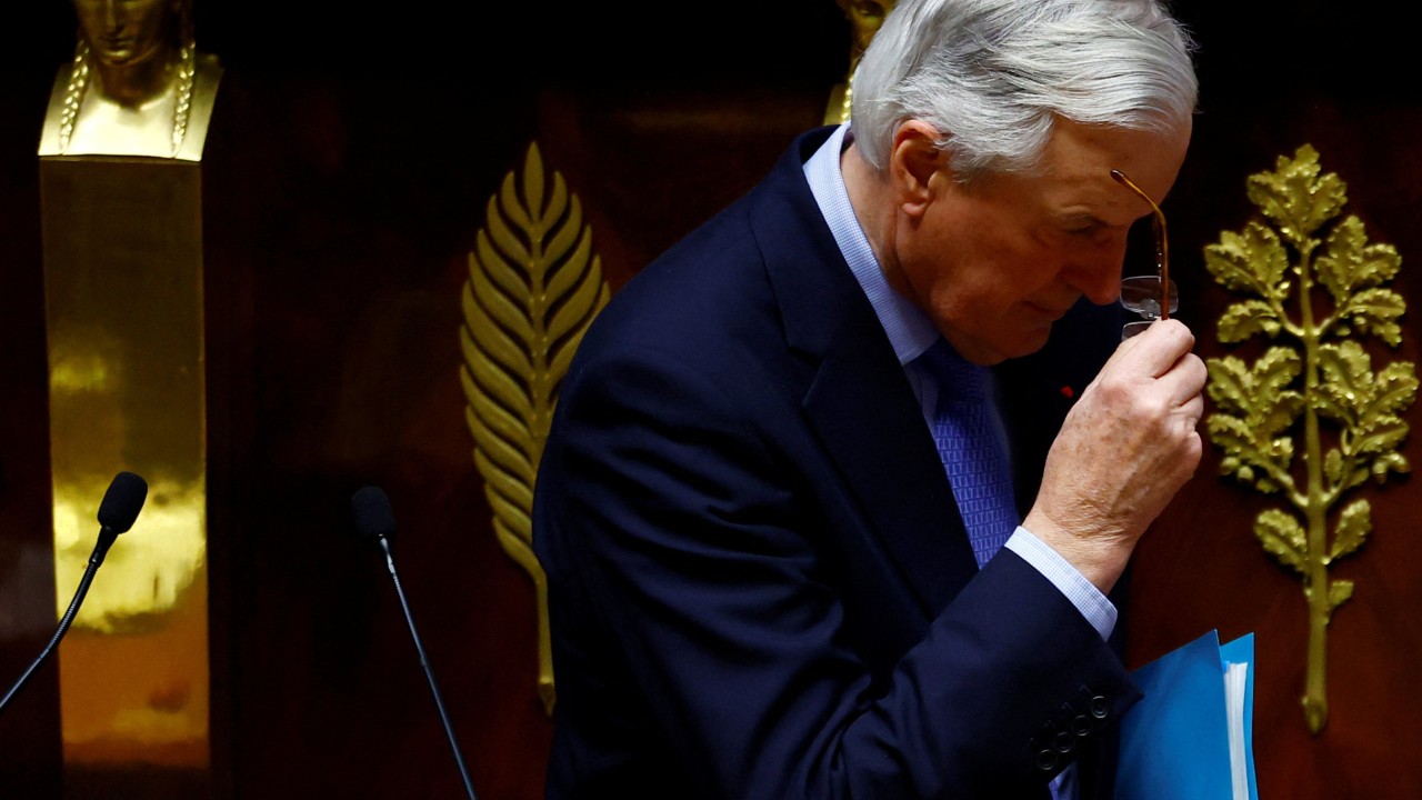 French government toppled in no-confidence vote, deepening political crisis