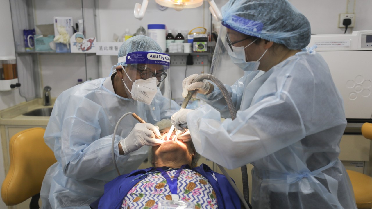 Hongkongers could undergo eligibility tests for seeking dental treatments at public clinics